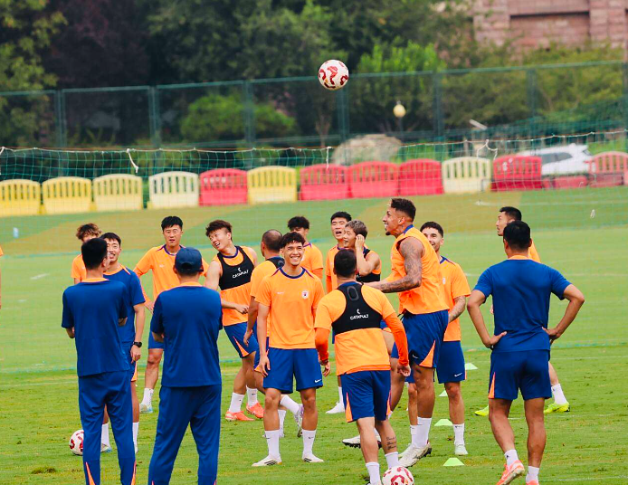 在出战的, 眼表现存在