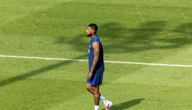 冷门, 金球奖的球, 它既是荣誉